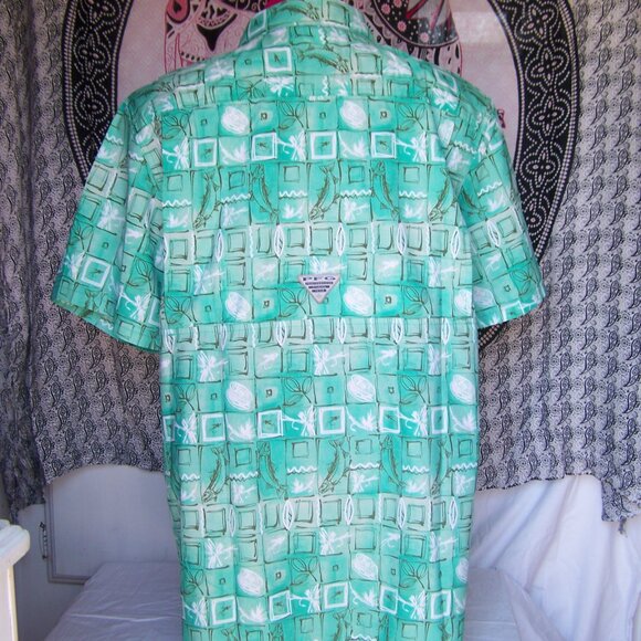 Columbia NWT Button Down Short Sleeve Fishing Shirt Sz M - Picture 4 of 9